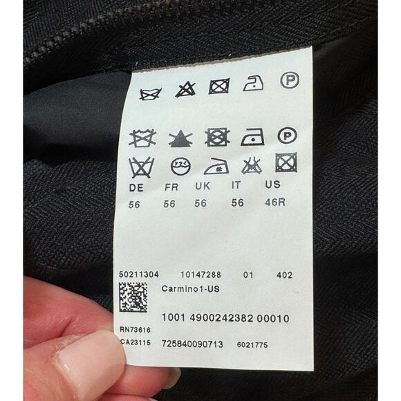 Hugo Boss Vest Mens 46R Black Herringbone Quilted Logo Zip Pockets Lined - Picture 16 of 16